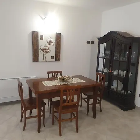 Sweet Apartment